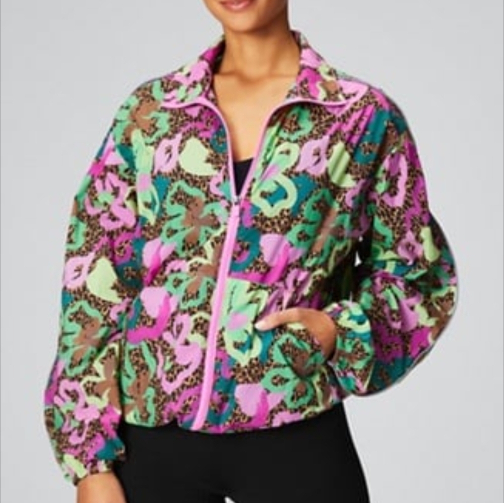 Fabletics Oversized Flyweight Windbreaker  Size 1X?